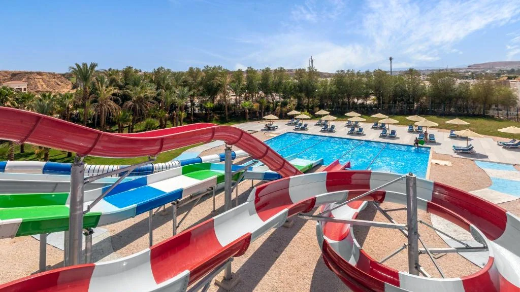 إكسبرينس كيروسيز بارك لاند ريزورت